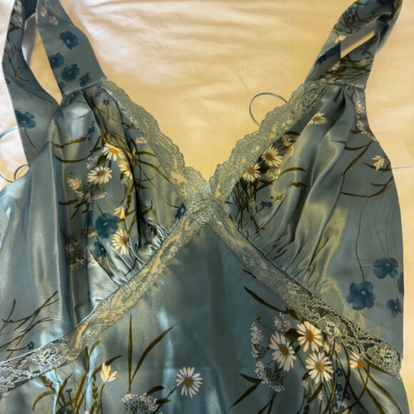 Reformation Chania Silk Dress in Blue Lago Size Medium - Picture 4 of 7